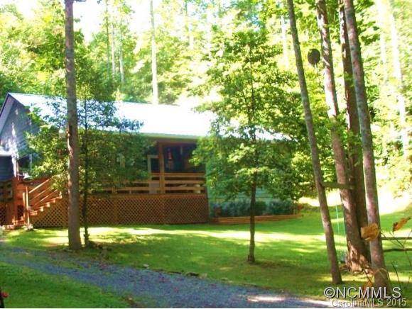 175 Cougar Ln., Sylva, NC 28789