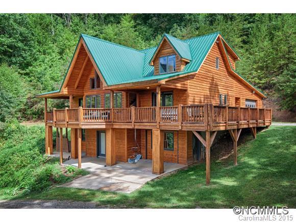 295 Whispering Wind Dr., Canton, NC 28716