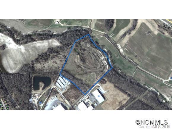 198 N. Egerton Rd., Hendersonville, NC 28791