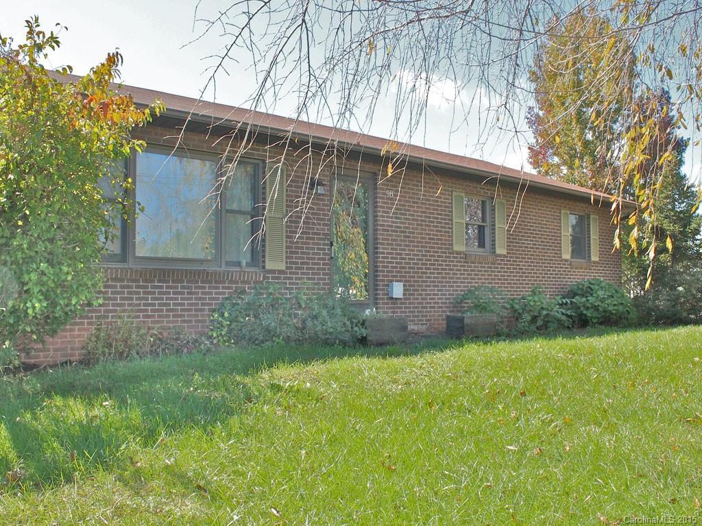 98 Gibbs Rd., Leicester, NC 28748