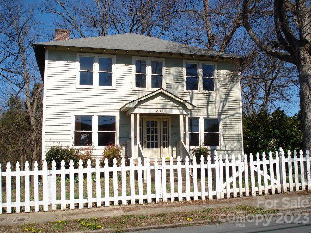 218 Ellis Street North, Salisbury, NC 28144