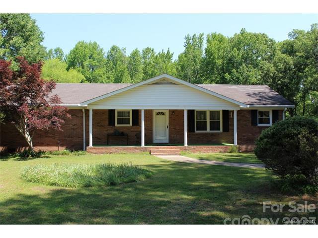 725 Catawba Circle North, Matthews, NC 28014