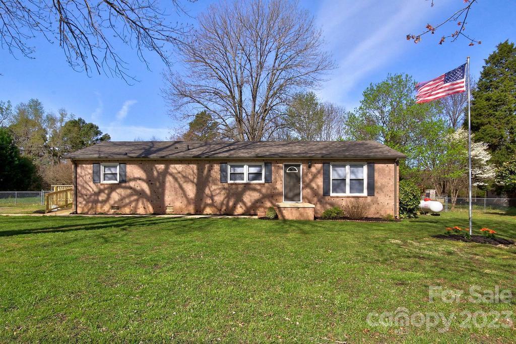 240 Dulin Avenue, Salisbury, NC 28146