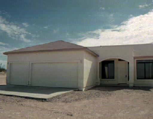 526 S Roadrunner Rd., Apache Junction, AZ 85219