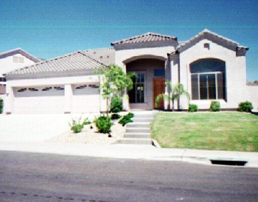 350 E Wildwood Dr., Phoenix, AZ 85048