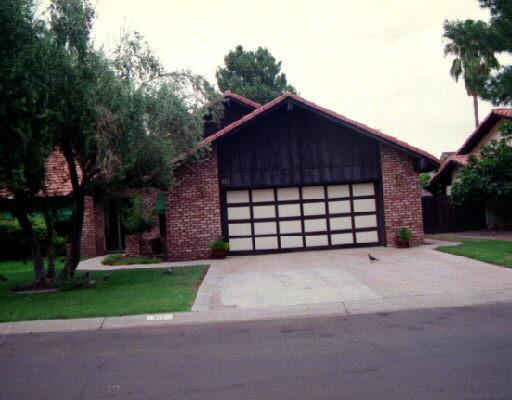 912 E Evening Star Ln., Tempe, AZ 85283