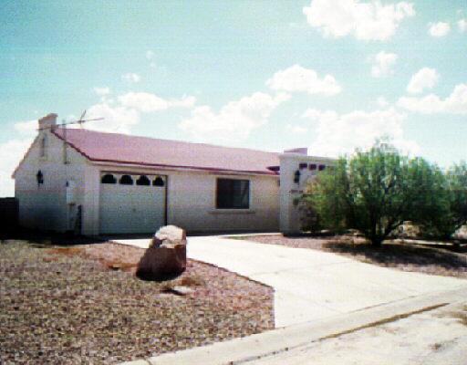 9471 W Tinajas Dr., Arizona City, AZ 85223