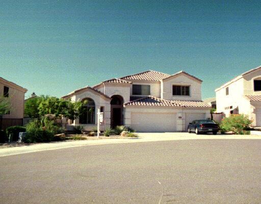 523 E Hiddenview Dr., Phoenix, AZ 85048