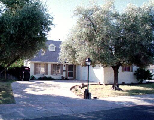 4523 W Rose Ln., Phoenix, AZ 85301