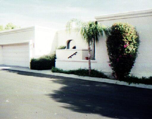 3800 E Lincoln Dr. #13, Phoenix, AZ 85018