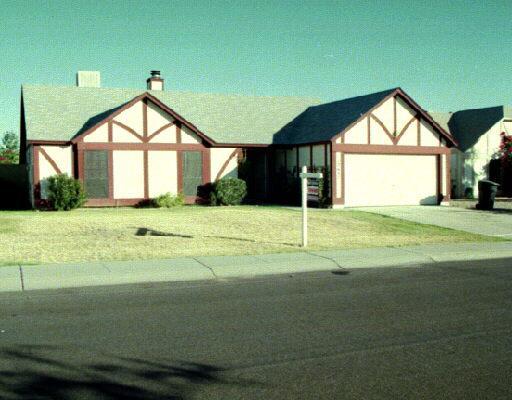 12687 N 83 Dr., Peoria, AZ 85381