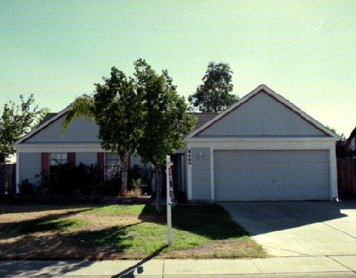 8409 W Larkspur Dr., Peoria, AZ 85381