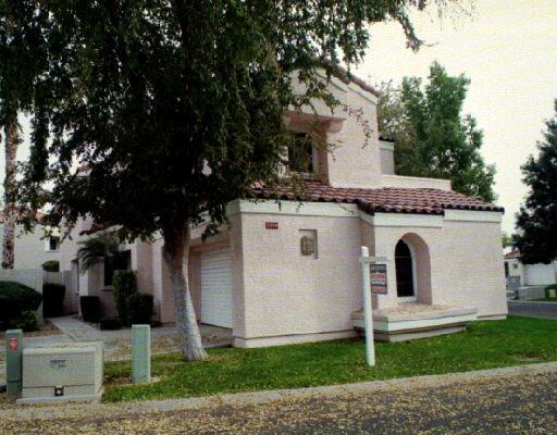 11841 N 40th Way, Phoenix, AZ 85028