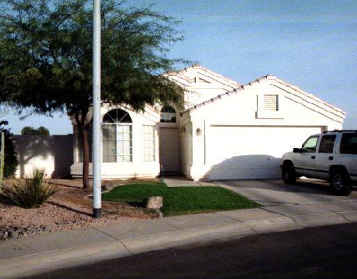 132 N Danyell Ct., Chandler, AZ 85225