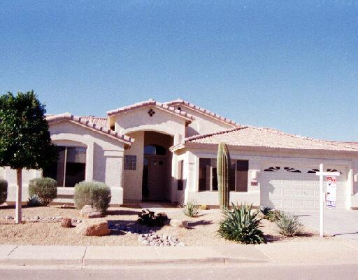 428 N Falcon Dr., Gilbert, AZ 85236