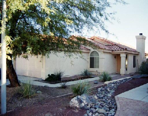 2033 E Windsong Dr., Phoenix, AZ 85048