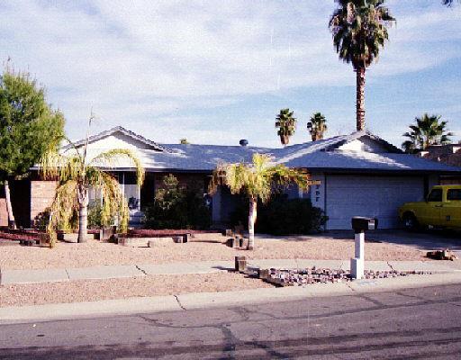 2707 S Flint Cir., Mesa, AZ 85202