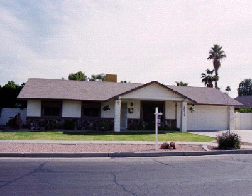 2621 S Longmore St., Mesa, AZ 85202
