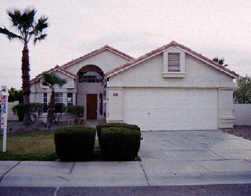 1215 E Hiddenview Dr., Phoenix, AZ 85048