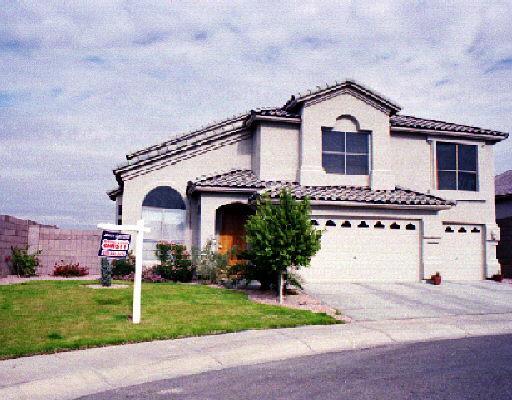 1704 E Ross Ave., Phoenix, AZ 85024