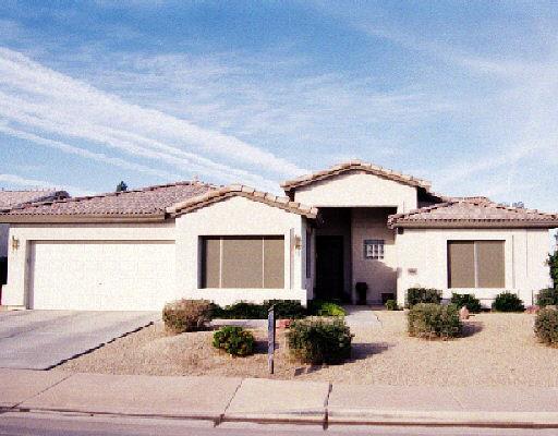 438 N Falcon Dr., Gilbert, AZ 85236