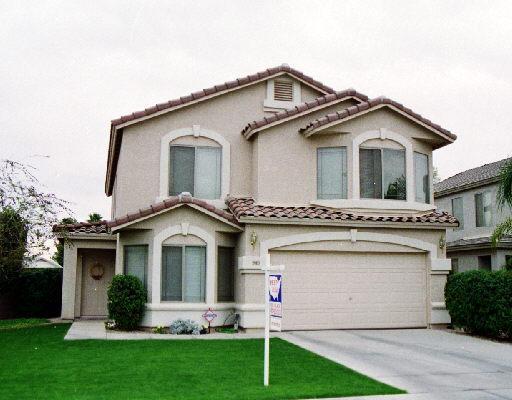 945 N Monterey St., Gilbert, AZ 85233