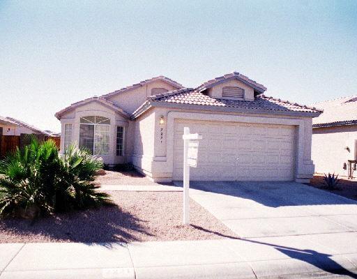 2221 E Kelton Ln., Phoenix, AZ 85022