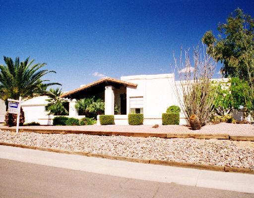 2254 E North Ln., Phoenix, AZ 85028