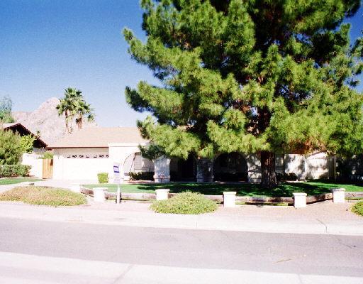 2306 E Christy Dr., Phoenix, AZ 85028