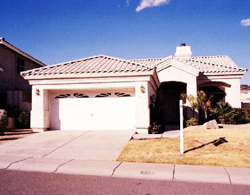 826 E Goldenrod St., Phoenix, AZ 85048
