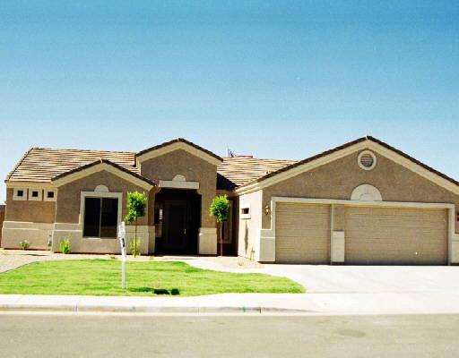9523 E Glencove St., Mesa, AZ 85207