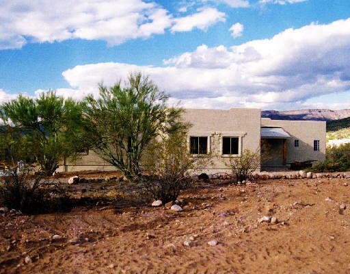 44015 N 20th St., New River, AZ 85087