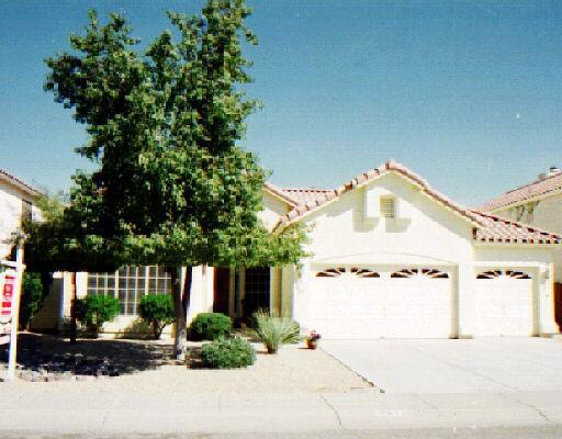 15823 S 27th St., Phoenix, AZ 85048