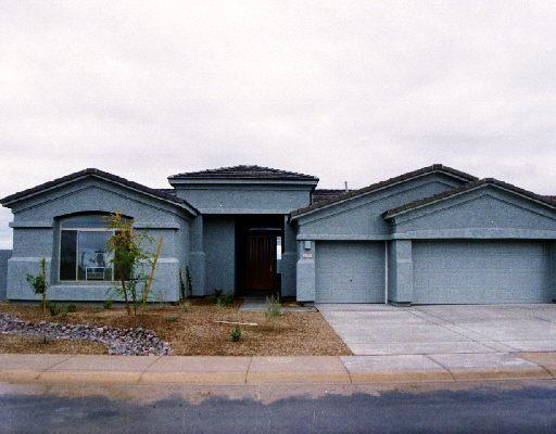 2613 S Honeysuckle Ln., Gilbert, AZ 85295