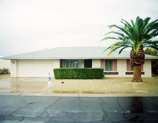 15819 N Meadow Park Dr., Sun City, AZ 85351