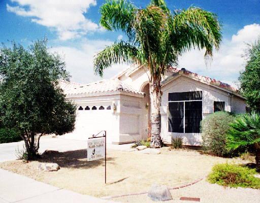 2306 E Ross Ave., Phoenix, AZ 85024