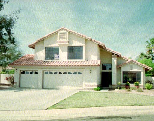 988 E Divot Dr., Tempe, AZ 85283