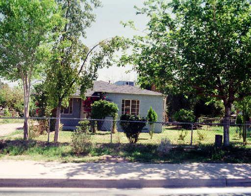 5811 S 9th St., Phoenix, AZ 85040