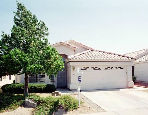 2233 E Monona Dr., Phoenix, AZ 85024