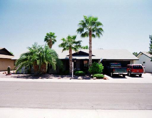 1041 E Topeka Dr., Phoenix, AZ 85024