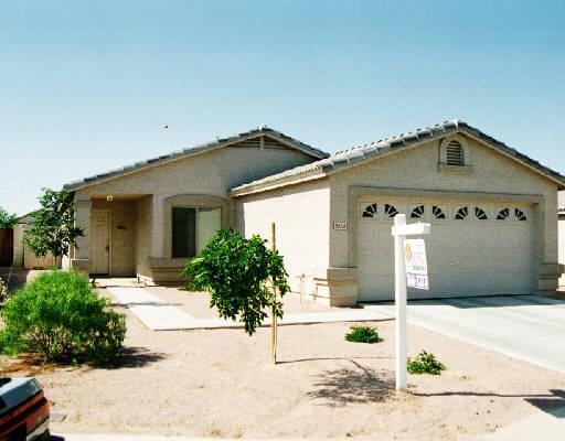 8933 E Butternut Ave., Mesa, AZ 85208