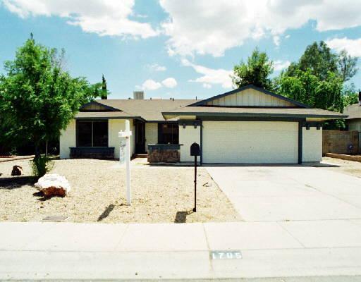 1705 E Apollo Rd., Phoenix, AZ 85040