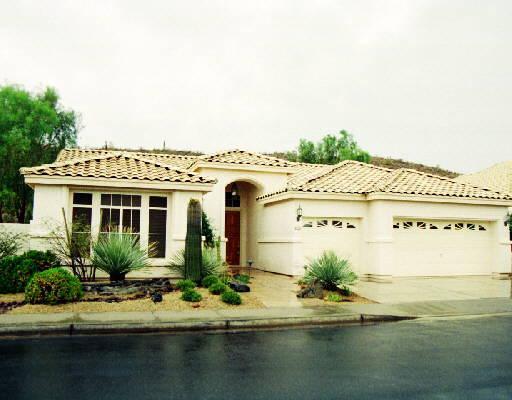 2731 E Amberwood Dr., Phoenix, AZ 85048