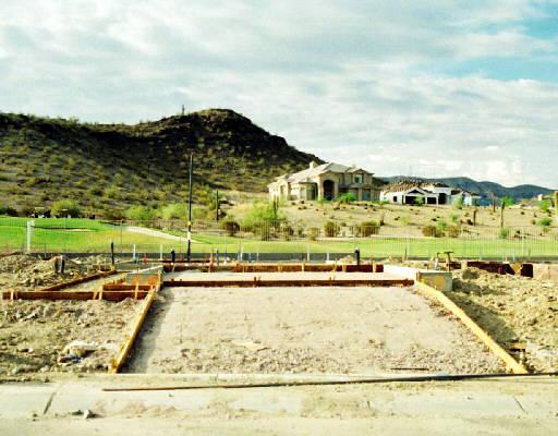 242 E Redwood Ln., Phoenix, AZ 85048