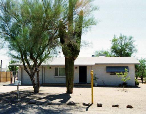 631 N Valley Dr., Apache Junction, AZ 85219