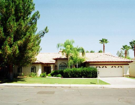 3438 E Calaveros Dr., Phoenix, AZ 85028