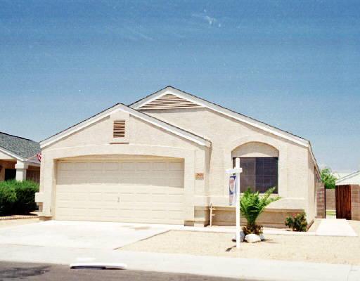 2820 W Angela Dr., Phoenix, AZ 85053
