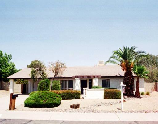 2320 E Shangri La Rd., Phoenix, AZ 85028