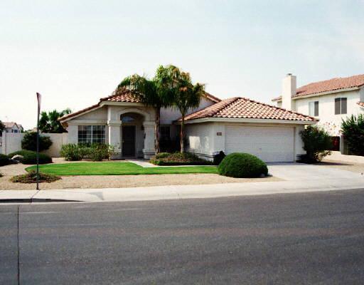 7203 W Crest Ln., Phoenix, AZ 85310