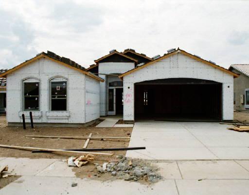 2012 S 82nd Ave., Phoenix, AZ 85043